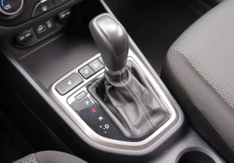 Подержанный автомобиль Hyundai Creta 2016 года (16 фото)