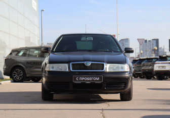Подержанный автомобиль Skoda Octavia Liftback 2007 года (2 фото)