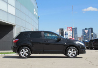 Подержанный автомобиль Nissan Qashqai 2010 года (4 фото)
