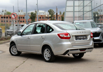 Подержанный автомобиль LADA (ВАЗ) Granta Liftback 2024 года (7 фото)