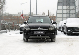 Подержанный автомобиль Volkswagen Tiguan 2013 года (2 фото)