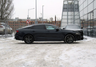 Подержанный автомобиль Kia K5 2020 года (4 фото)