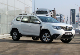 Подержанный автомобиль Renault Duster 2021 года (3 фото)