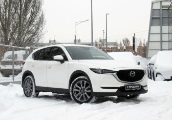 Подержанный автомобиль Mazda CX-5 2019 года (3 фото)