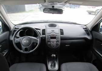 Подержанный автомобиль Kia Soul 2011 года (13 фото)