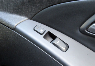 Подержанный автомобиль Hyundai ix35 2013 года (18 фото)