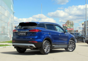 Подержанный автомобиль Geely Atlas Pro 2022 года (5 фото)