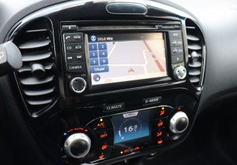 Подержанный автомобиль Nissan Juke 2013 года (19 фото)