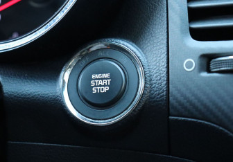 Подержанный автомобиль Kia Cerato Sedan 2013 года (18 фото)