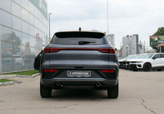 Подержанный автомобиль JAC JS6 2023 года (6 фото)