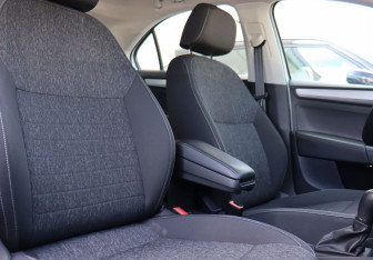 Подержанный автомобиль Skoda Rapid Liftback 2020 года (12 фото)