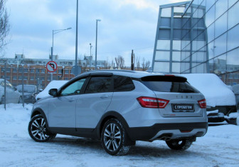 Подержанный автомобиль LADA (ВАЗ) Vesta Wagon 2019 года (7 фото)