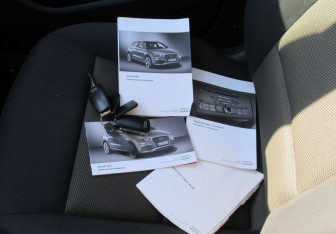 Подержанный автомобиль Audi Q3 2012 года (19 фото)