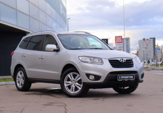 Подержанный автомобиль Hyundai Santa Fe 2011 года (3 фото)