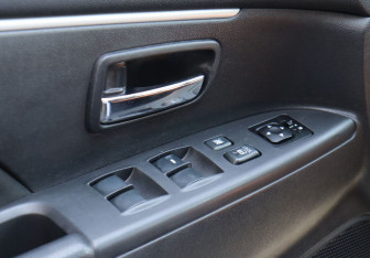 Подержанный автомобиль Mitsubishi ASX 2012 года (16 фото)