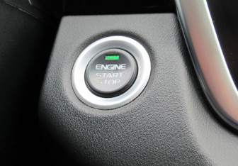 Подержанный автомобиль Geely Atlas Pro 2022 года (15 фото)