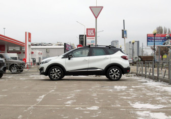 Подержанный автомобиль Renault Kaptur 2018 года (8 фото)