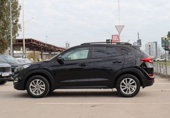 Подержанный автомобиль Hyundai Tucson 2016 года (8 фото)