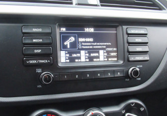 Подержанный автомобиль Kia Rio Hatchback 2018 года (15 фото)