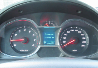 Подержанный автомобиль Chevrolet Captiva 2013 года (18 фото)