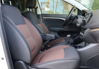 Подержанный автомобиль LADA (ВАЗ) Vesta Sedan 2015 года (11 фото)