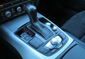 Подержанный автомобиль Audi A7 2014 года (18 фото)