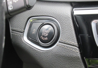 Подержанный автомобиль BMW X2 2019 года (13 фото)