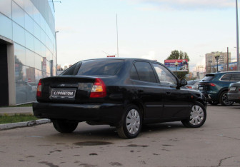 Подержанный автомобиль Hyundai Accent Sedan 2007 года (5 фото)