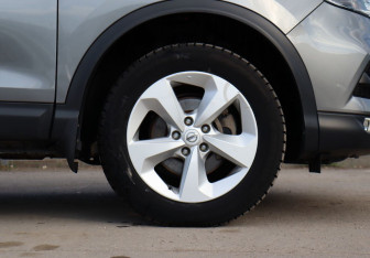 Подержанный автомобиль Nissan Qashqai 2019 года (9 фото)