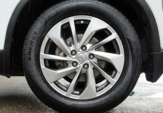 Подержанный автомобиль Nissan X-Trail 2016 года (9 фото)