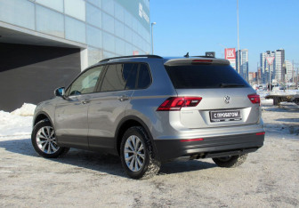 Подержанный автомобиль Volkswagen Tiguan 2020 года (7 фото)