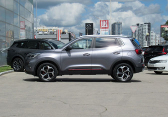 Подержанный автомобиль Chery Tiggo 4 Pro 2022 года (8 фото)