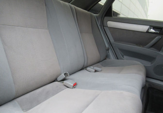 Подержанный автомобиль Chevrolet Lacetti Sedan 2007 года (16 фото)