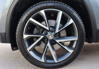 Подержанный автомобиль Skoda Kodiaq 2019 года (9 фото)