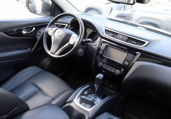 Подержанный автомобиль Nissan Qashqai 2016 года (13 фото)