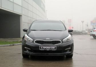 Подержанный автомобиль Kia Ceed Hatchback 2016 года (2 фото)