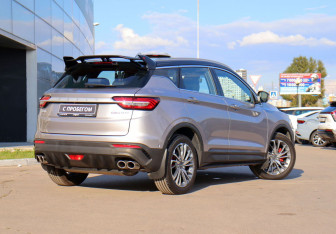 Подержанный автомобиль Geely Coolray 2023 года (5 фото)