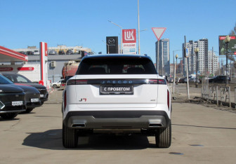 Подержанный автомобиль Jaecoo J7 2023 года (6 фото)