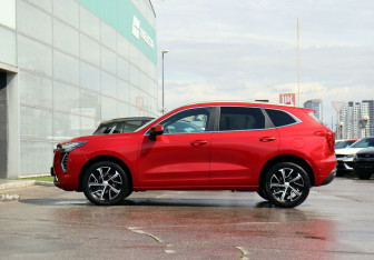 Подержанный автомобиль Haval Jolion 2022 года (8 фото)