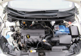 Подержанный автомобиль Hyundai i30 Hatchback 2012 года (19 фото)