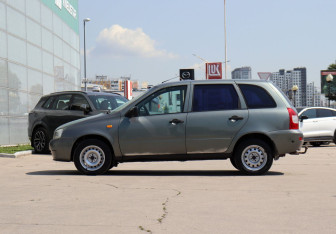 Подержанный автомобиль LADA (ВАЗ) Kalina Wagon 2011 года (8 фото)