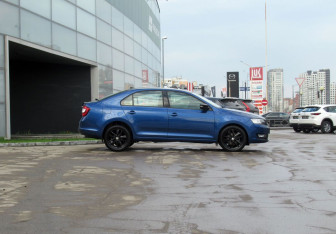 Подержанный автомобиль Skoda Rapid Liftback 2018 года (4 фото)