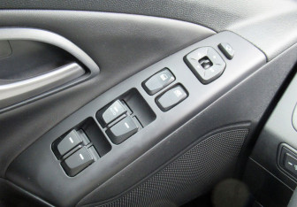 Подержанный автомобиль Hyundai ix35 2014 года (14 фото)