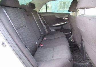 Подержанный автомобиль Toyota Corolla Sedan 2007 года (22 фото)