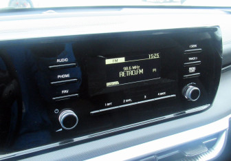 Подержанный автомобиль Kia K5 2020 года (17 фото)