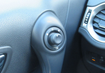 Подержанный автомобиль Renault Koleos 2014 года (17 фото)