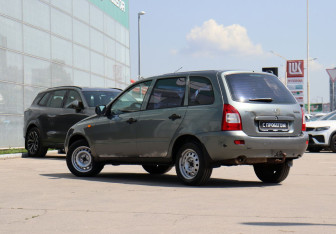 Подержанный автомобиль LADA (ВАЗ) Kalina Wagon 2011 года (7 фото)