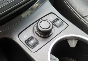 Подержанный автомобиль Ford Kuga 2013 года (17 фото)