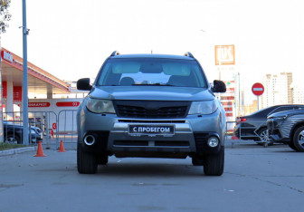 Подержанный автомобиль Subaru Forester Suv 2011 года (2 фото)