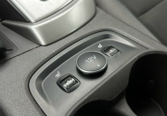 Подержанный автомобиль Ford Focus Hatchback 2014 года (16 фото)